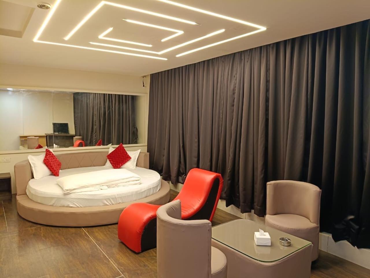 Aundh Elite Stay Pune Exterior photo
