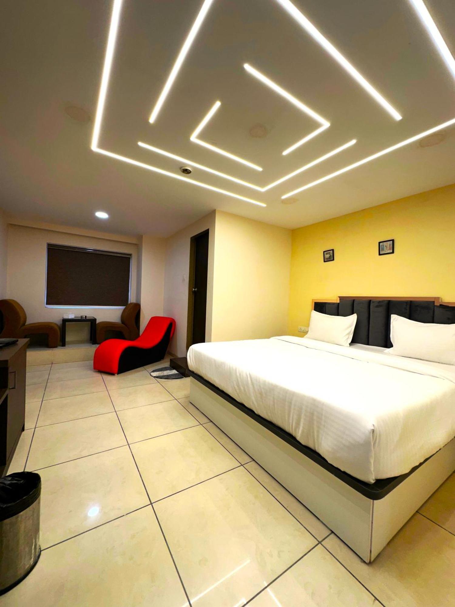 Aundh Elite Stay Pune Exterior photo