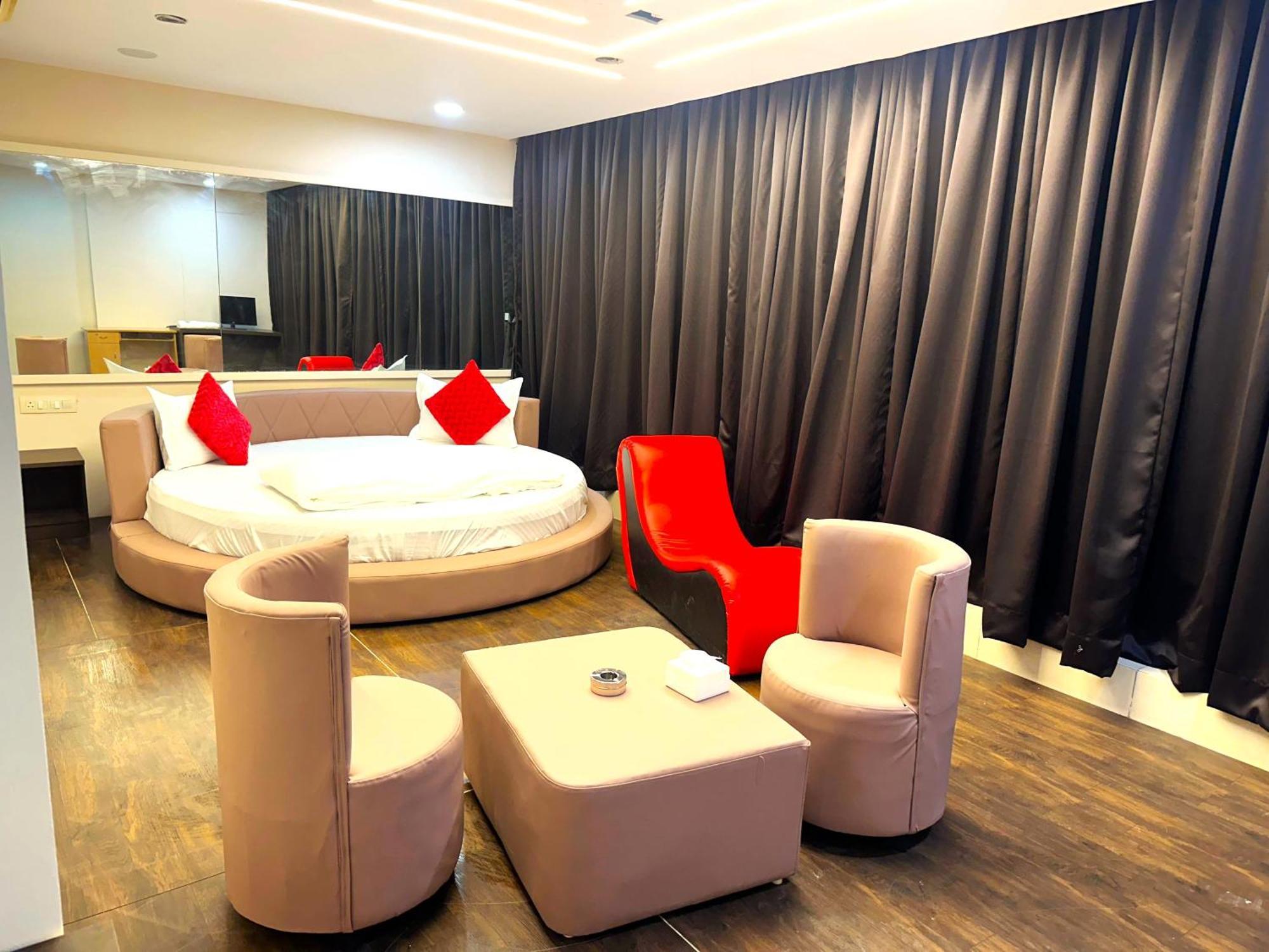 Aundh Elite Stay Pune Exterior photo